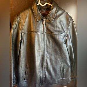 Wilsons Leather M. Julian Men’s zippered black Jacket Size L
